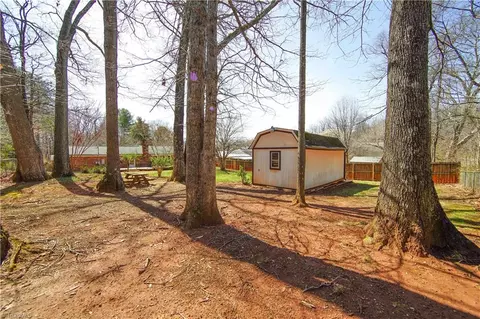 Exterior - 109 Laurel Ln, King, NC 27021 photo 11 of 13