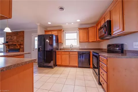 Kitchen - 109 Laurel Ln, King, NC 27021 photo 5 of 6