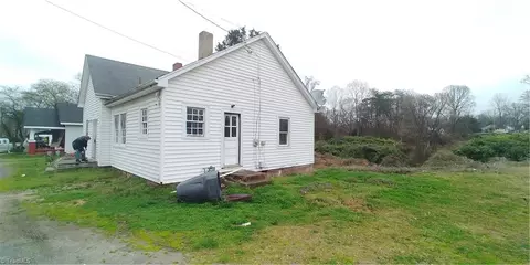 1019 Scales St N, Reidsville, NC 27320