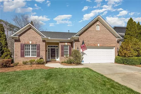12 Towne Ridge Ct, Greensboro, NC 27455