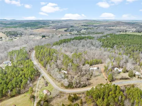 6192 Jim Pierce Rd, Trinity, NC 27370 photo 6