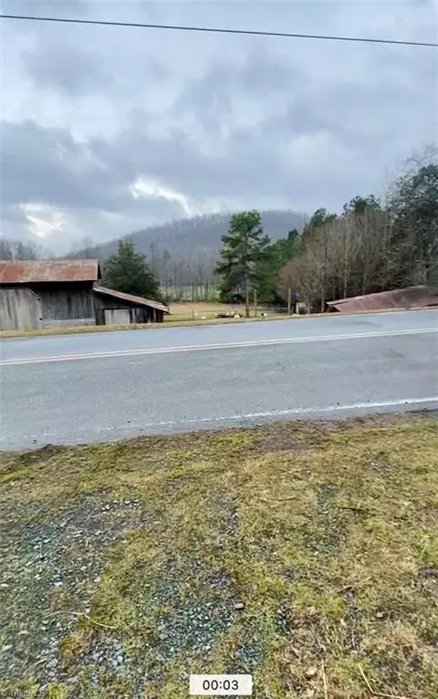 6192 Jim Pierce Rd, Trinity, NC 27370 photo 2