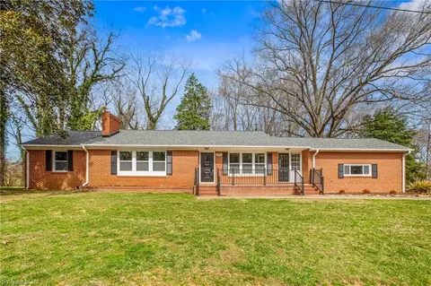 1288 W Nc Highway 65, Walnut Cove, NC 27052