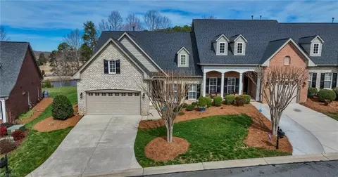 904 Kinloch Dr, Winston Salem, NC 27107