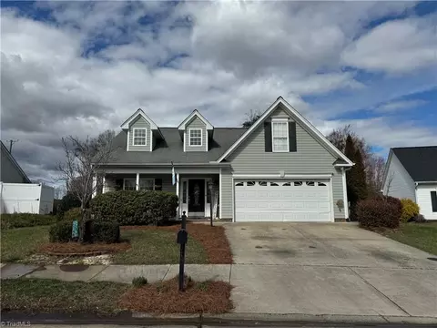 4509 Woodway Dr, Kernersville, NC 27284
