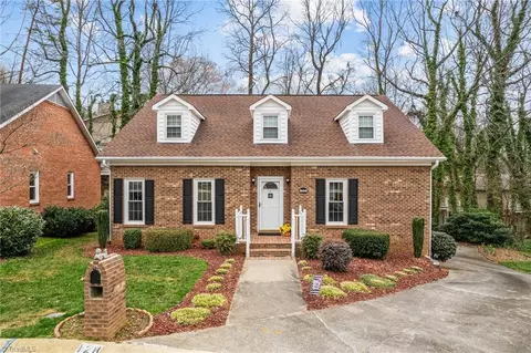 128 Club Pointe Dr, Winston Salem, NC 27104