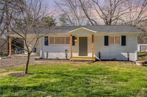 374 Davie Academy Rd, Mocksville, NC 27028