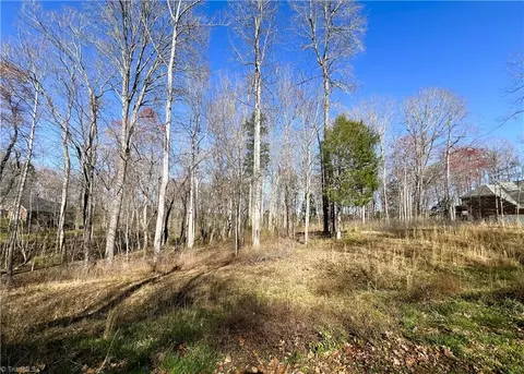 140 Winterberry Place Trl, Kernersville, NC 27284
