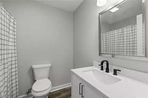 Bath - 4065 Rollingwood Dr, Trinity, NC 27370 photo 1 of 2