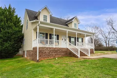 430 Fran Dr, Haw River, NC 27258