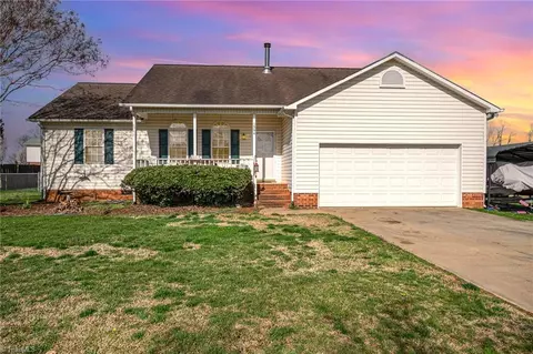 1394 New Jersey Church Rd, Lexington, NC 27292