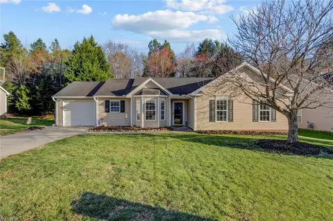 2665 Wynbrook Dr, Winston Salem, NC 27103