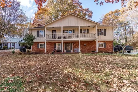 3411 Langdale Dr, High Point, NC 27265