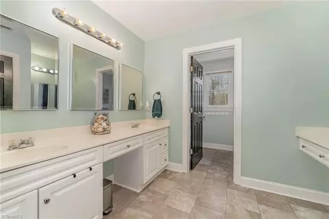 Bath - 245 Old Mill Rd, High Point, NC 27265 photo 3 of 4