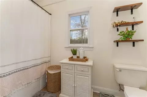 Bath - 245 Old Mill Rd, High Point, NC 27265 photo 1 of 4