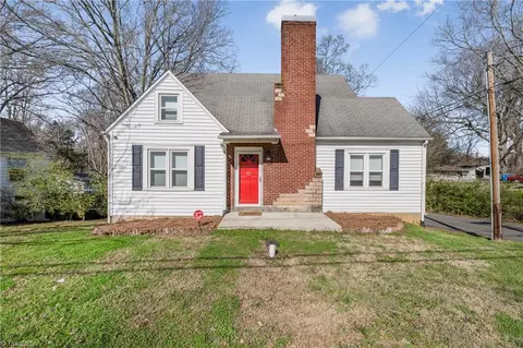 401 Salisbury St, Mocksville, NC 27028