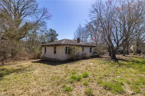 1411 Forest Shade St, High Point, NC 27263