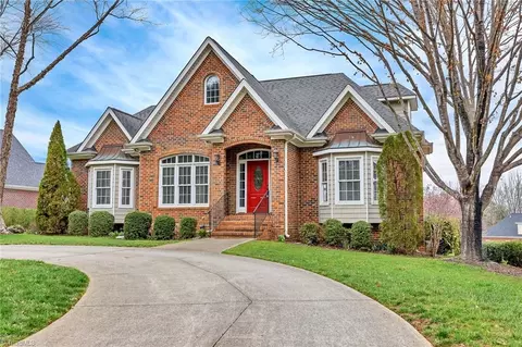 114 Scottsdale Dr, Advance, NC 27006