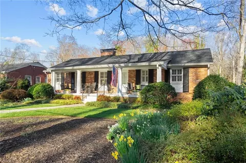 2877 Wesleyan Ln, Winston Salem, NC 27106