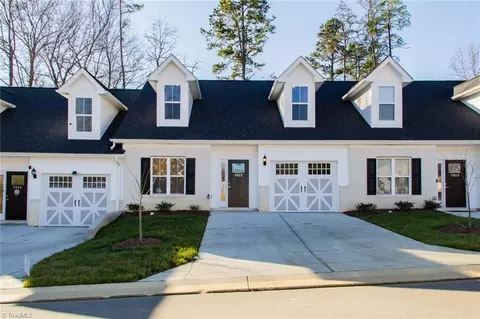 3922 Sudley Pt, Jamestown, NC 27282