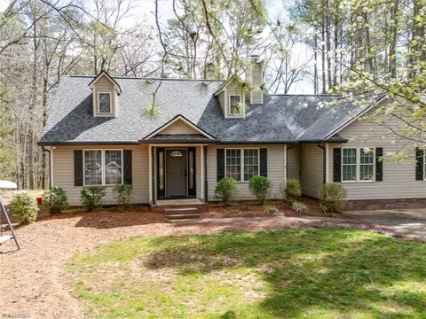 8875 Erbach Ln, Mount Pleasant, NC 28124