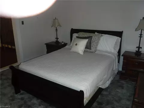 Bedroom - 515 Biesecker Rd, Lexington, NC 27292 photo 4 of 4