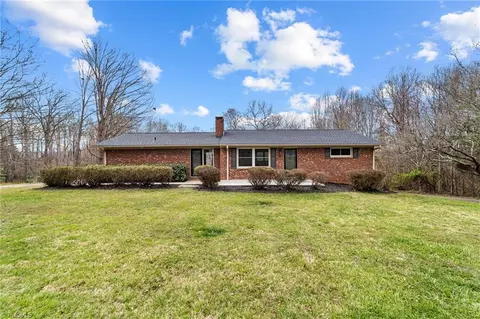 4427 Earnhardt Rd, Asheboro, NC 27205