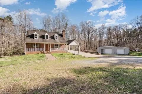 2480 Creekway Rdg, Asheboro, NC 27205