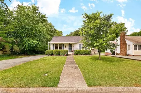1344 Springdale Dr, Burlington, NC 27215