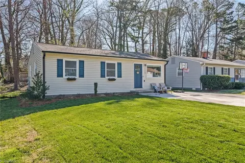1112 Meadowbrook Blvd, High Point, NC 27260