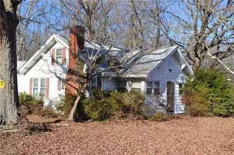 2026 Kivett Dr, Greensboro, NC 27406