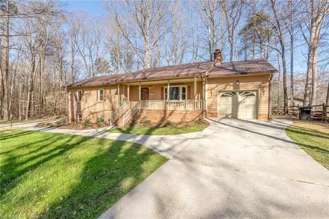 1110 Kerner Rd, Kernersville, NC 27284