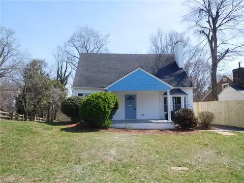 631 Sunset Dr S, Winston Salem, NC 27103