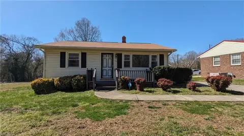 326 Fulton St, Burlington, NC 27217