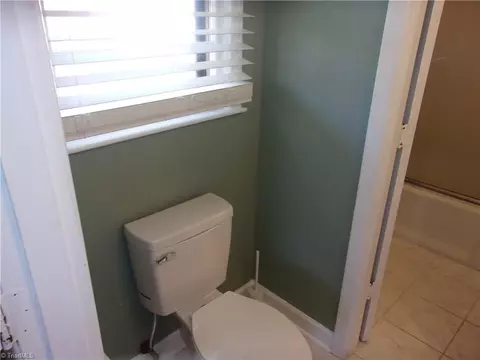 Bath - 183 Richview Cir, High Point, NC 27265 photo 2 of 4