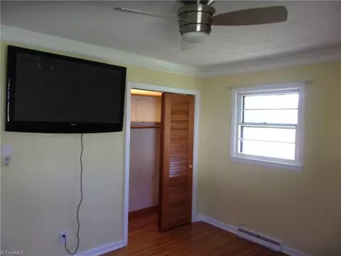 Bedroom - 183 Richview Cir, High Point, NC 27265 photo 3 of 6