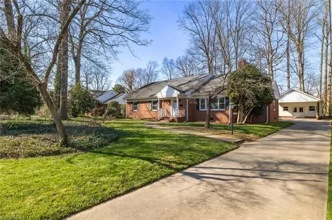 3808 Dogwood Dr, Greensboro, NC 27403