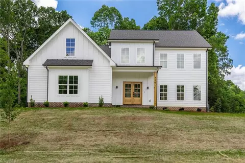 8920 Maltese Ct, Lewisville, NC 27023