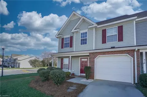 318 Mourning Dove Ter, Greensboro, NC 27409