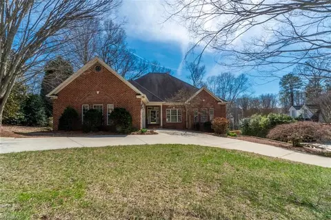 341 Susanna Dr, Kernersville, NC 27284