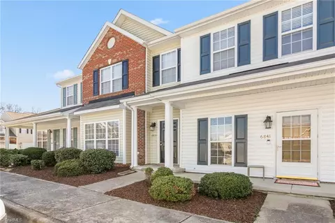 6839 Derby Run Dr, Whitsett, NC 27377