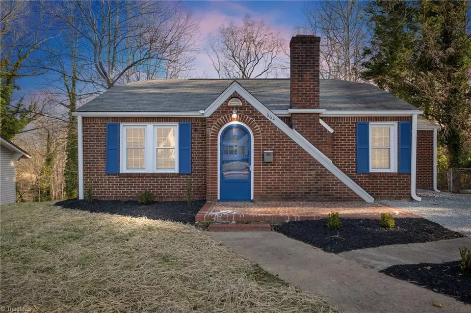 664 Elk Spur St, Elkin, NC 28621 37 Photos Movoto