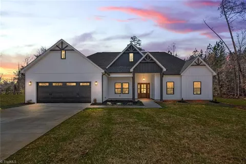 139 Shell Rd, Reidsville, NC 27320