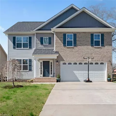 400 Lynhaven Dr, Winston Salem, NC 27104