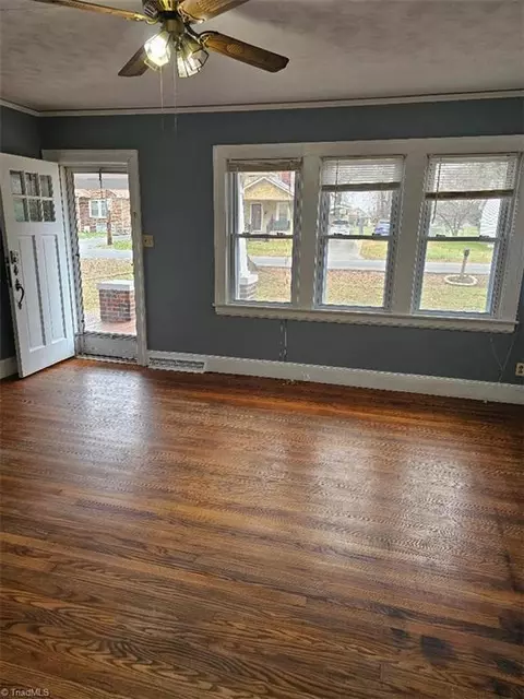 Entry Way - 617 Cedar St, Eden, NC 27288 photo 2 of 3