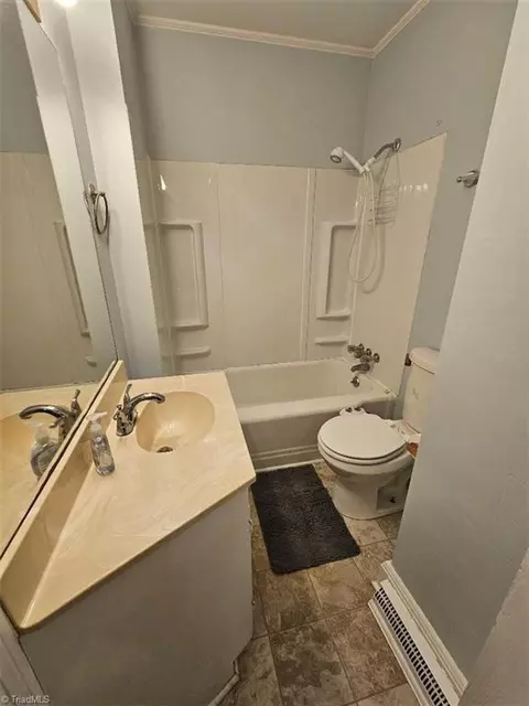 Bath - 617 Cedar St, Eden, NC 27288 photo 2 of 2