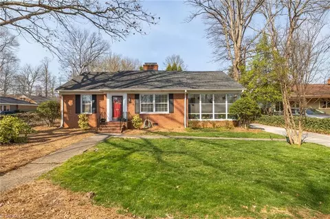 3704 Dogwood Dr, Greensboro, NC 27403