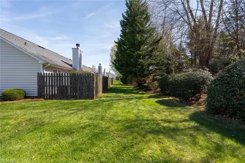 Exterior - 2936 Eagle Pointe Dr, High Point, NC 27265 photo 5 of 5