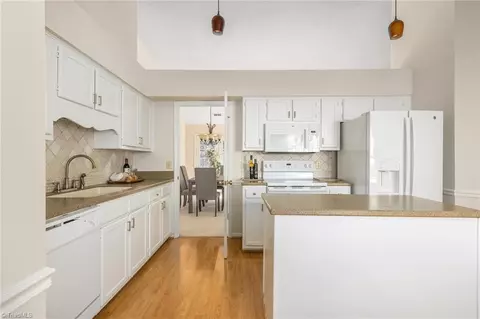 Kitchen - 2936 Eagle Pointe Dr, High Point, NC 27265 photo 2 of 2
