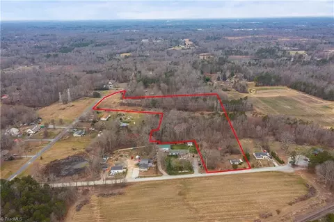 5006 Swanson Rd, Greensboro, NC 27406